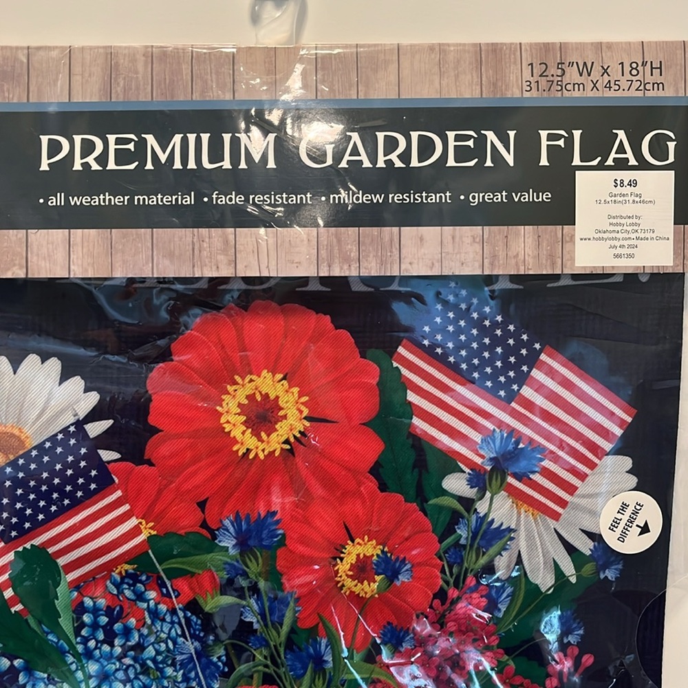 Premium Garden Flag with Patriotic Floral Design - Picture 4 of 4